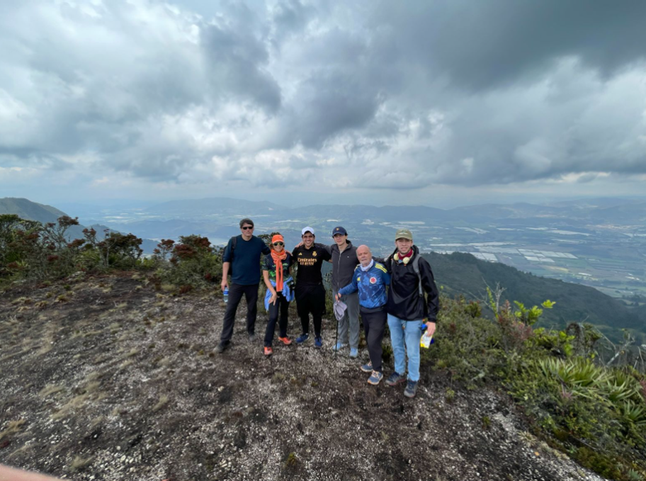 Caminata al Cerro de las Tres Viejas